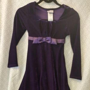 Beautiful girl’s, size 10, long sleeve velvet dres